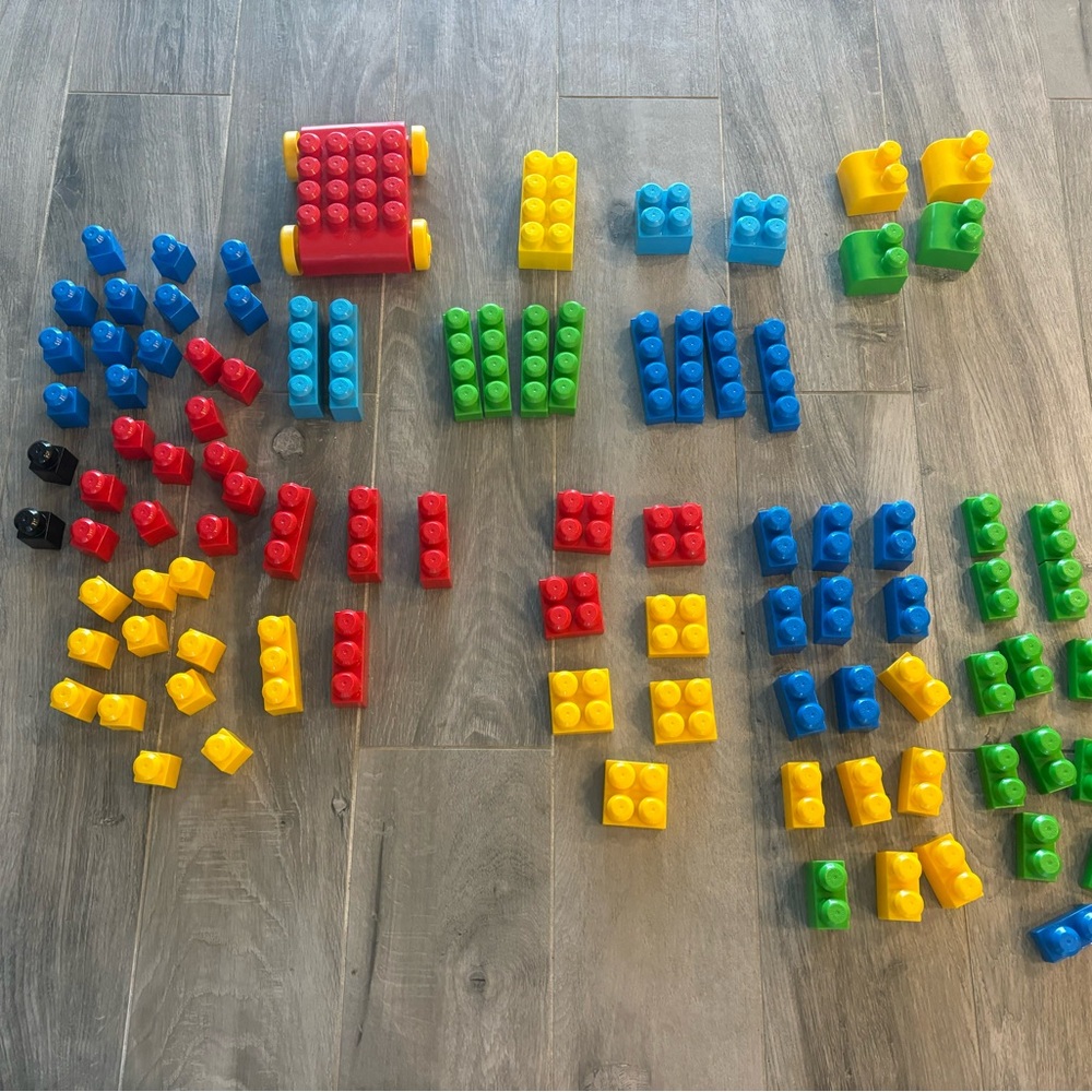 Huge Megabloks Building Block Set - Red, Yellow, Blue, Green